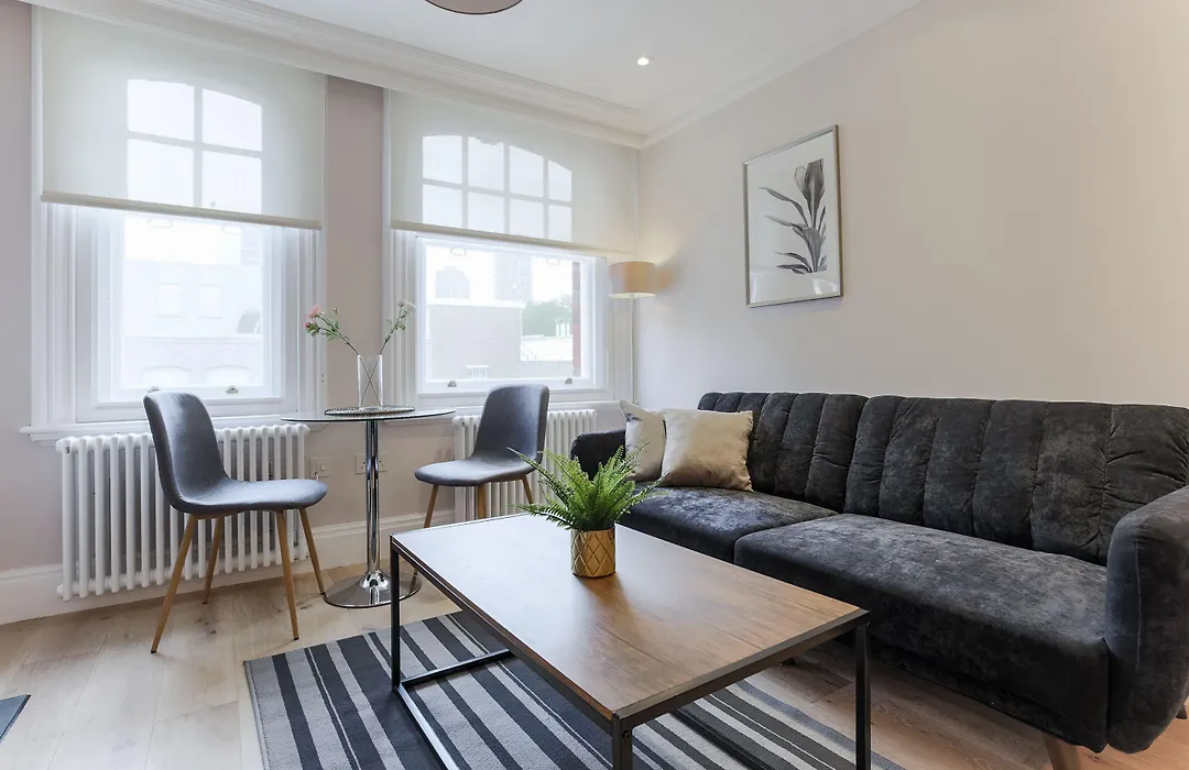 Stayinn Farringdon-1